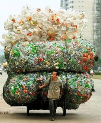 أفكار إعادة تدوير الزجاجات البلاستيك 22