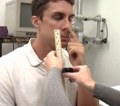 بالفيديو : طريقة للكشف عن الزهايمر باستخدام زبدة الفول السوداني و مسطرة ! 6