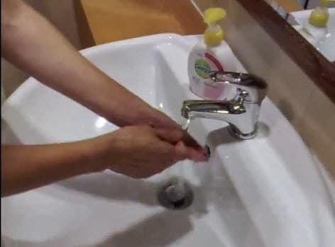 دراسة علمية : غسل اليدين أو الوضوء يساعد على إزالة المشاعر السيئة 4