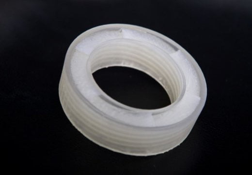 هذه القطعة يمكنها عزل الصوت المار فيها دون عزل الهواء ! 4